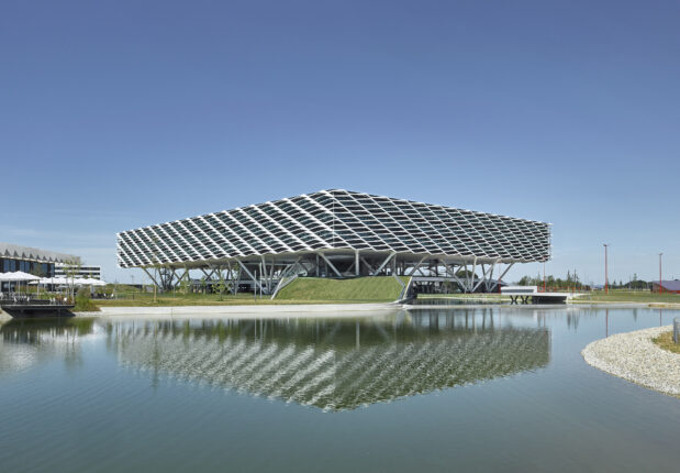 adidas ARENA, World of Sports