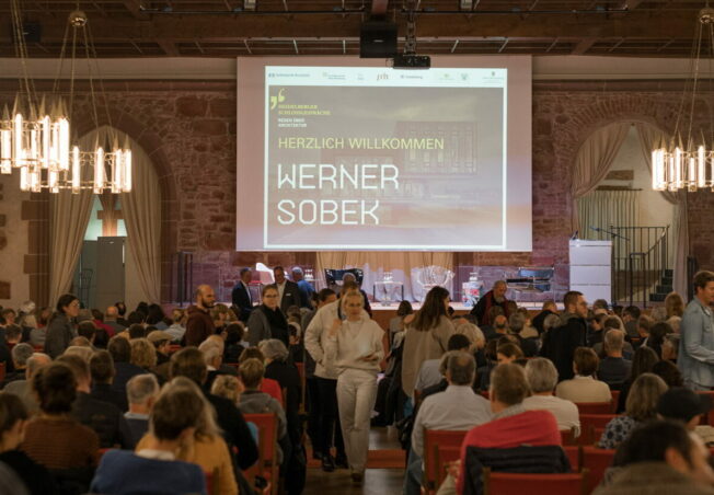 Werner Sobek in der Wanderausstellung der Heidelberger Schlossgespräche